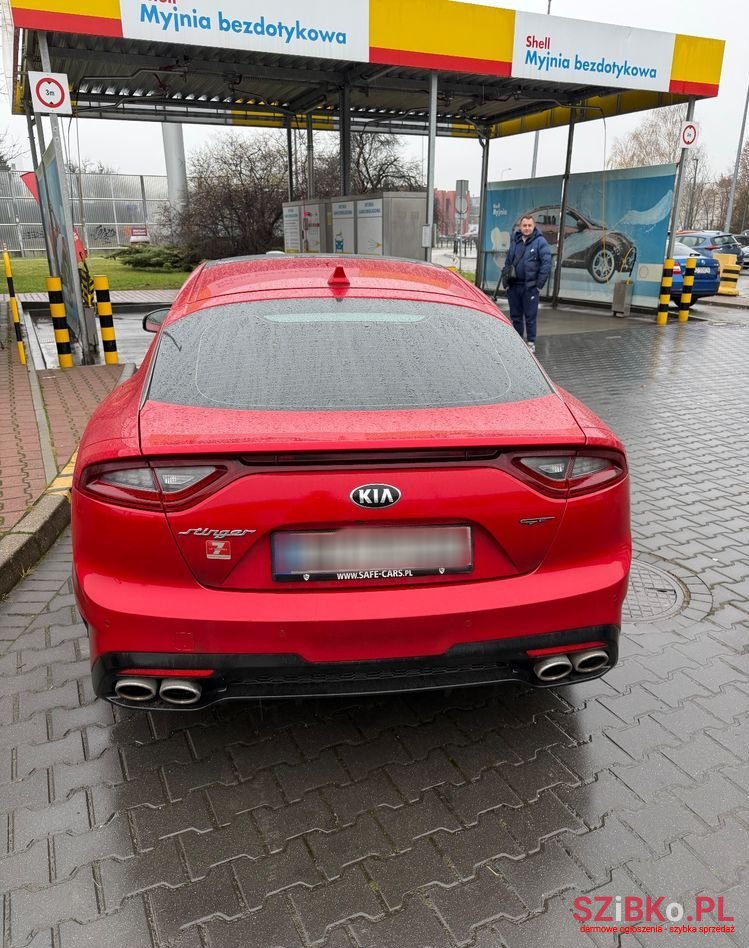 2020' Kia Stinger photo #3