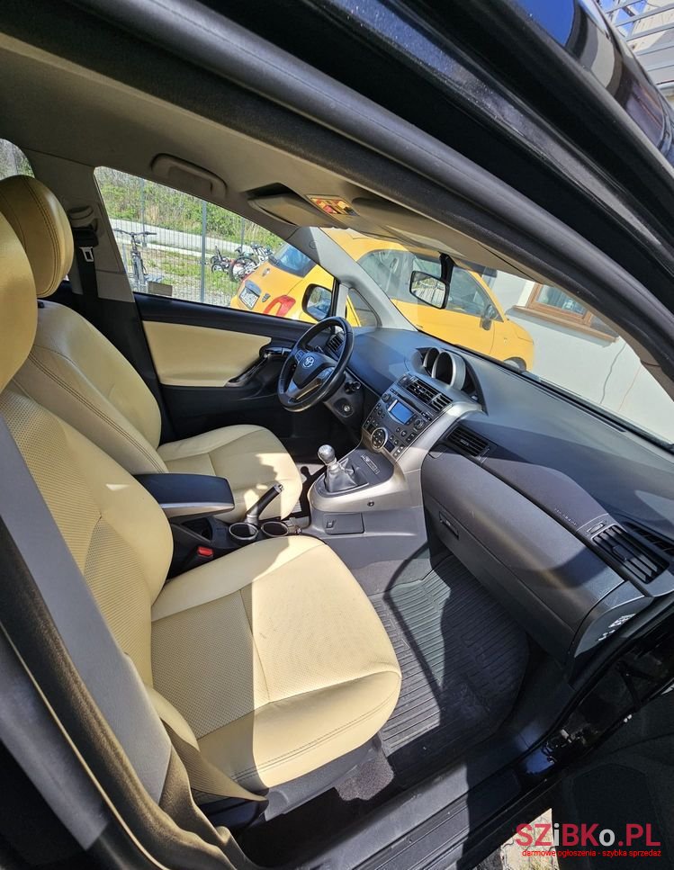 2009' Toyota Verso photo #6