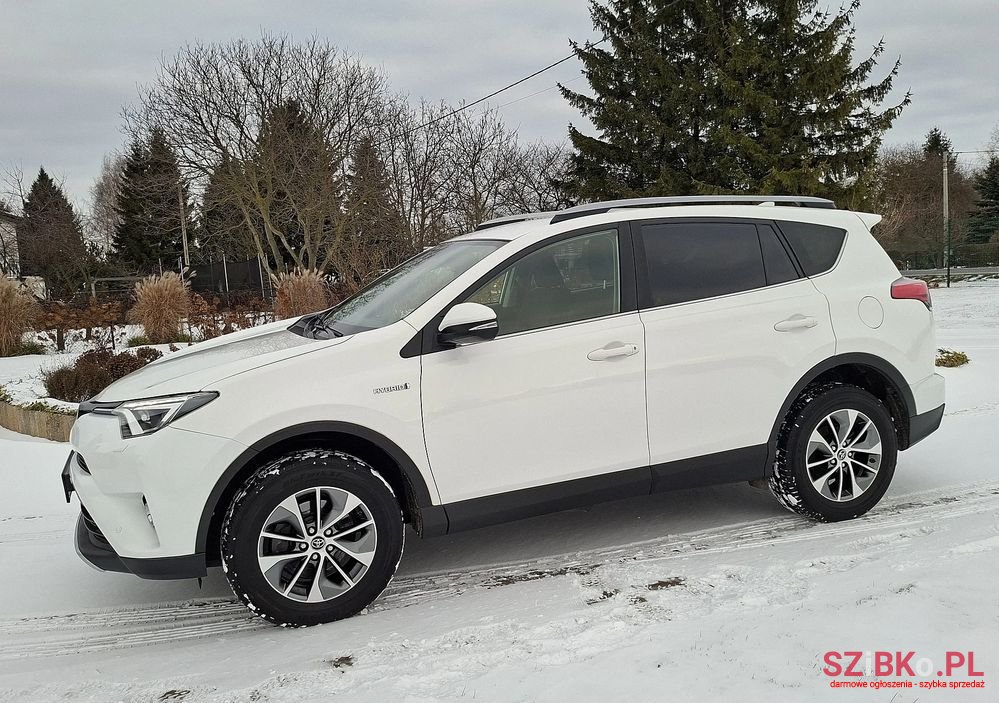 2018' Toyota RAV4 photo #4