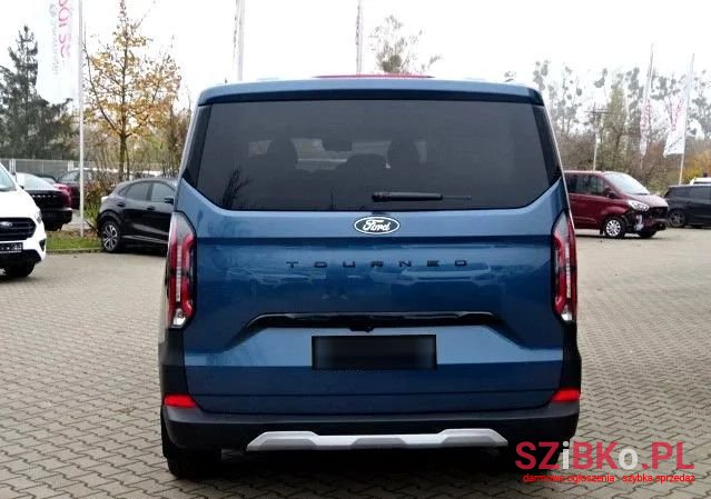 2024' Ford Tourneo Custom photo #5