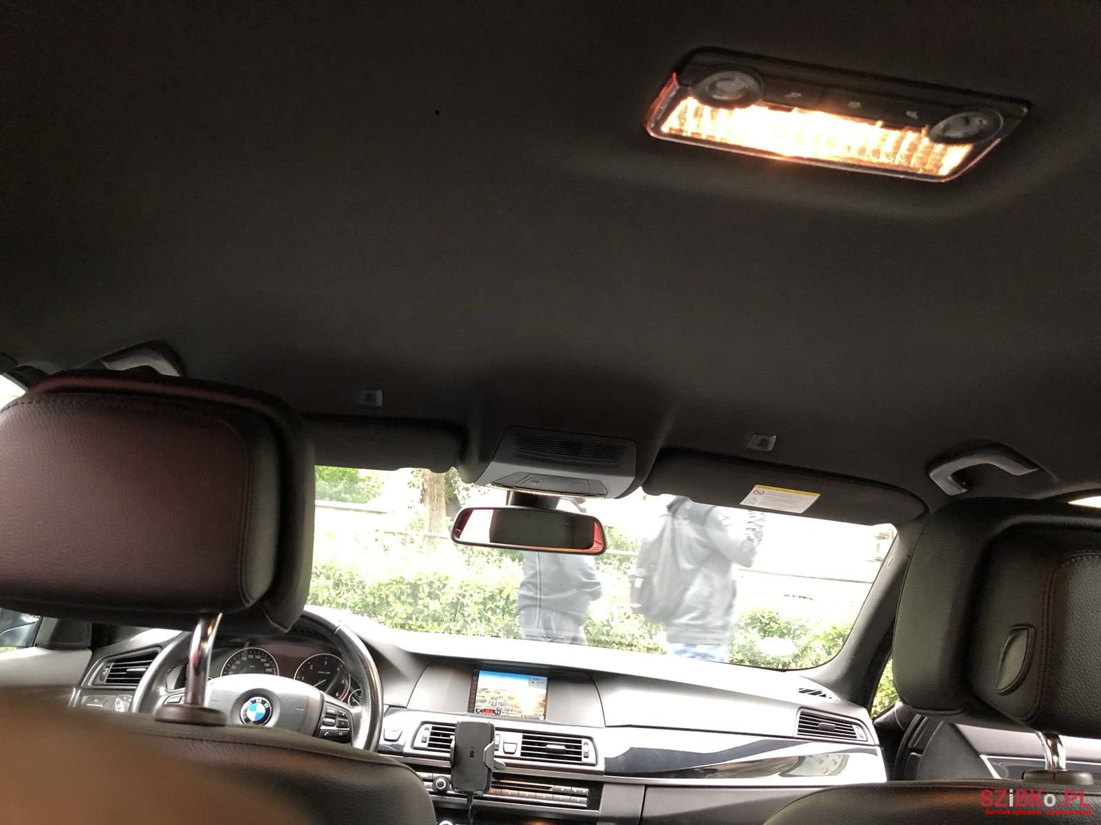 2013' BMW 520 photo #3