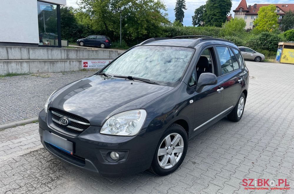 2007' Kia Carens photo #1