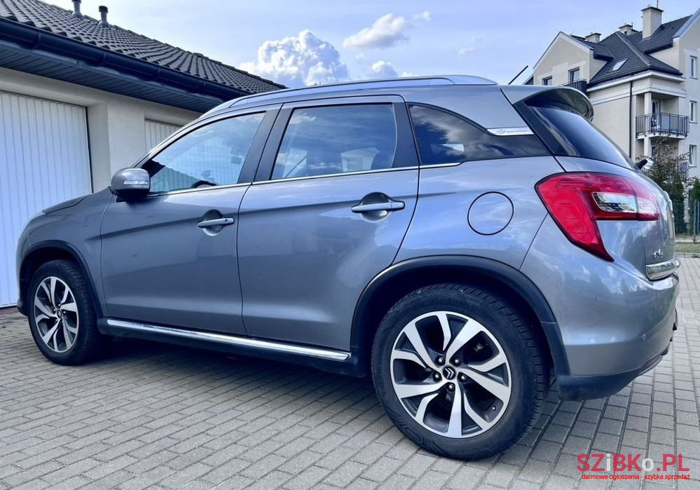 2012' Citroen C4 Aircross photo #4