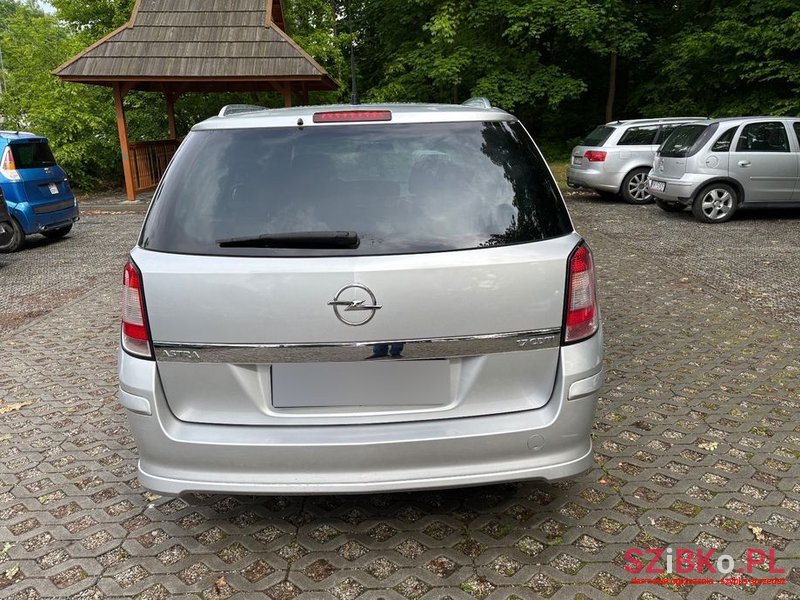 2009' Opel Astra photo #4