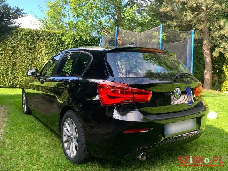 2016' BMW 1 Series 116D photo #3