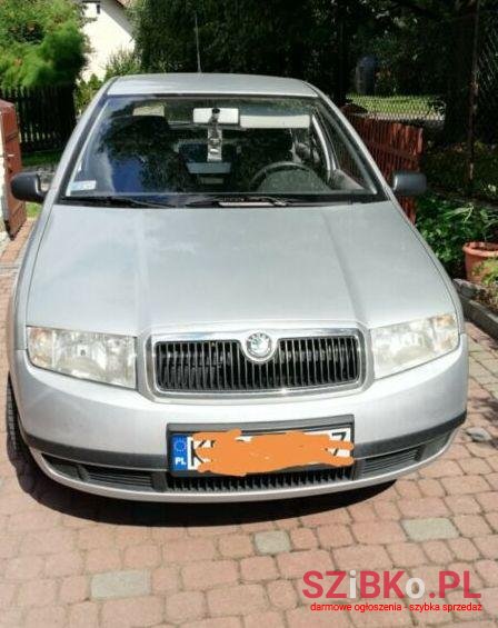 2001' Skoda Fabia photo #1