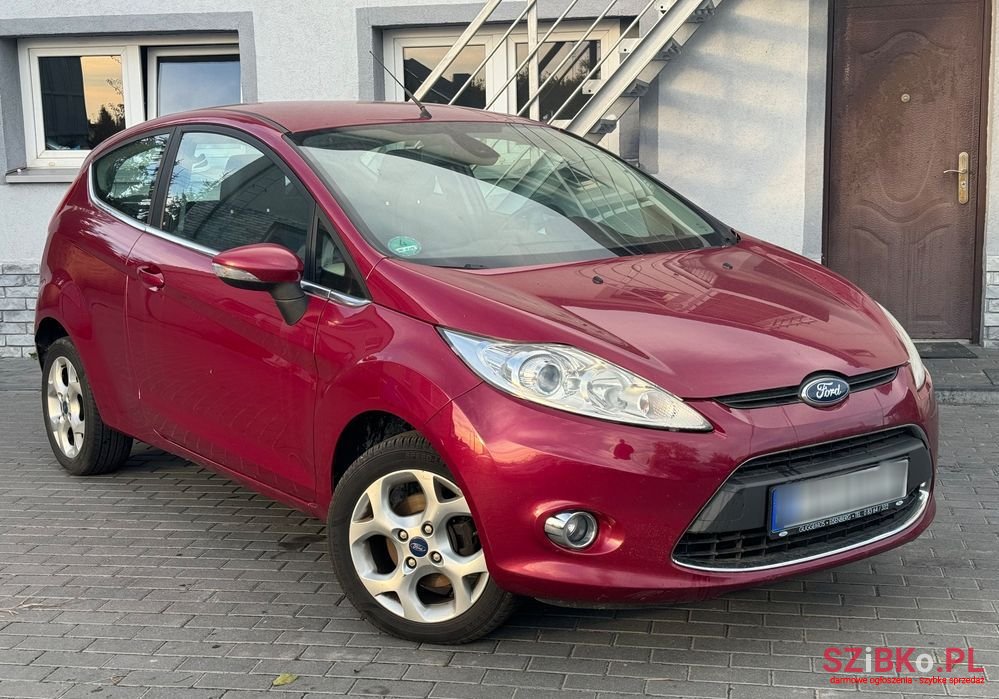 2011' Ford Fiesta 1.6 Titanium photo #1