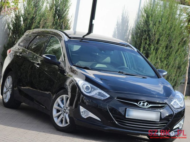 2011' Hyundai i40 photo #1