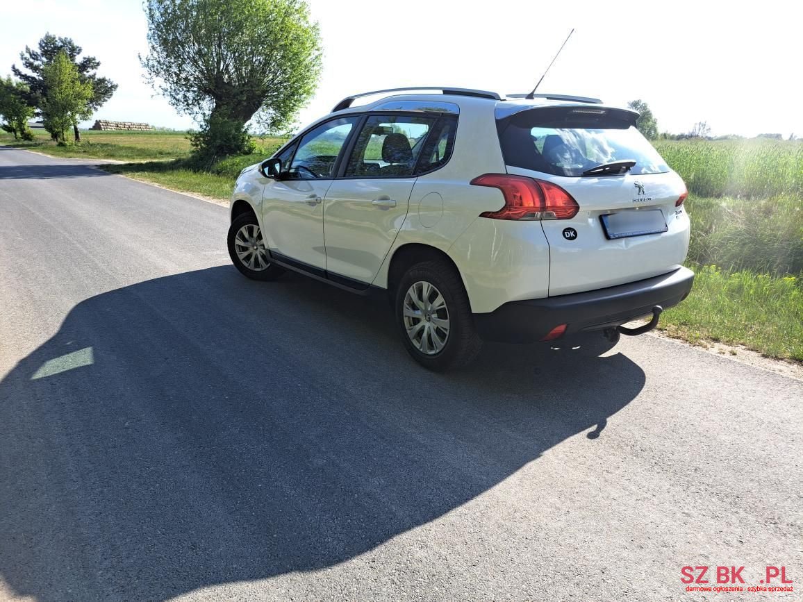 2014' Peugeot 2008 photo #5