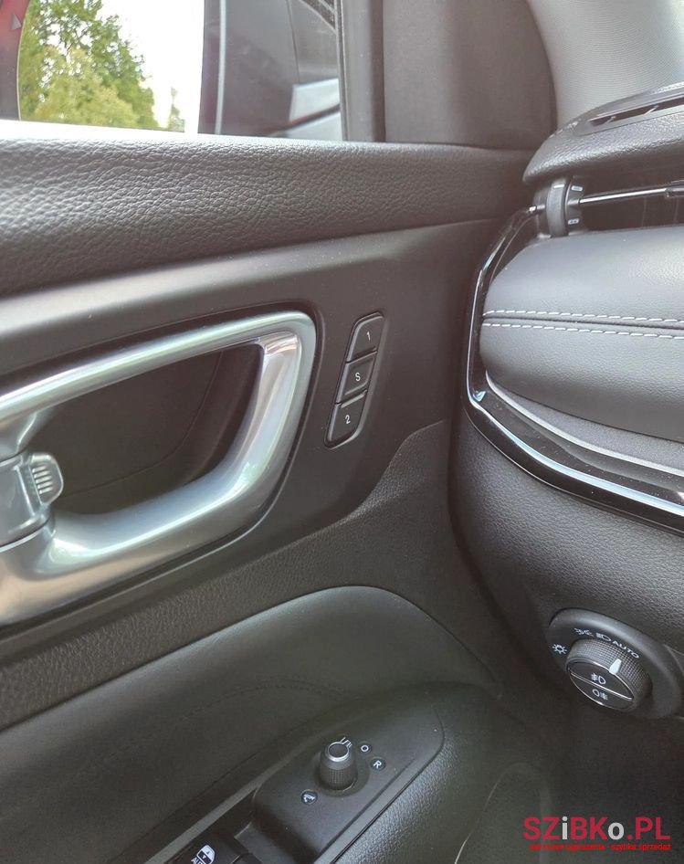 2024' Jeep Compass photo #6