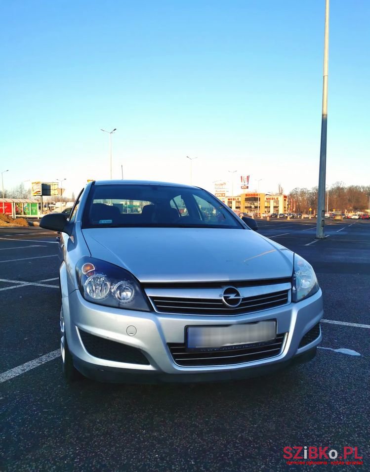 2010' Opel Astra 1.4 Essentia photo #5