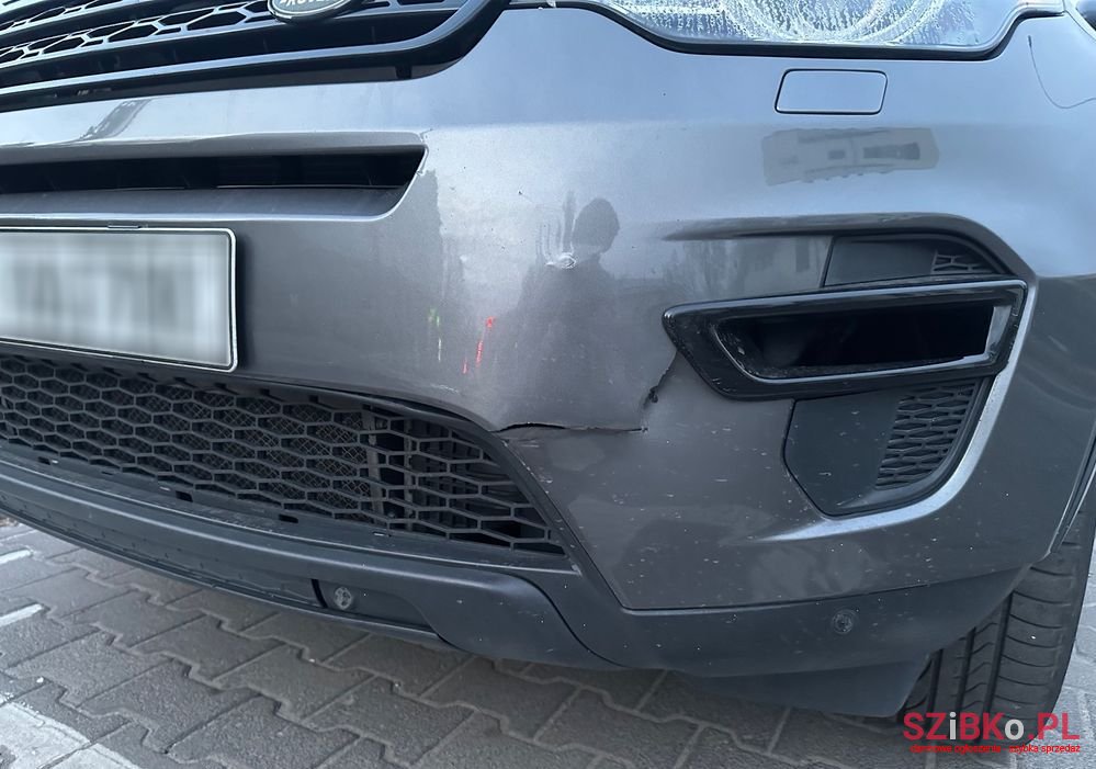 2016' Land Rover Discovery Sport 2.0 Si4 Hse photo #2