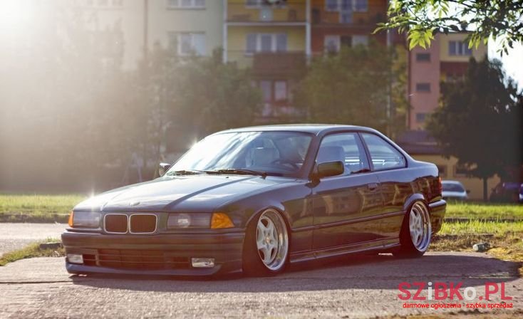 1993' BMW Seria 3 photo #1