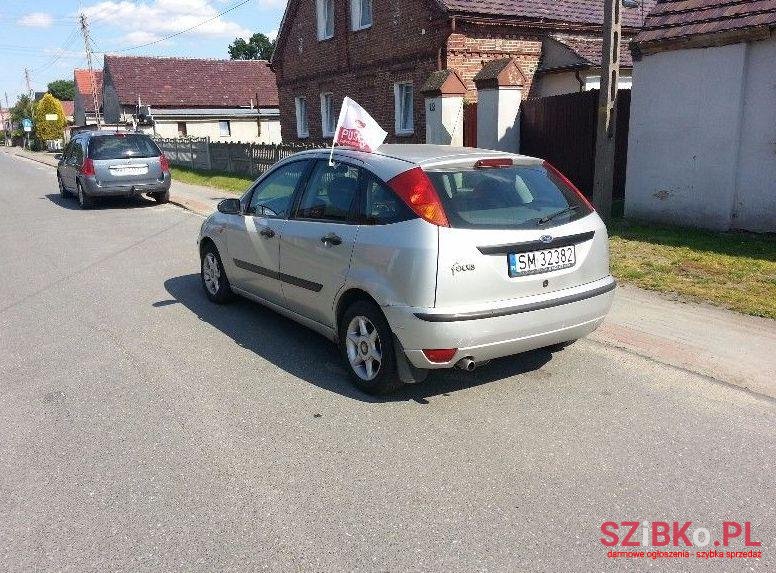 2002' Ford Focus photo #1