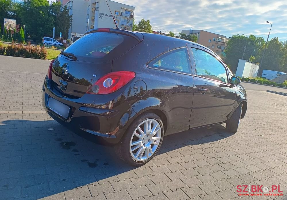 2008' Opel Corsa 1.4 16V Color Edition photo #5