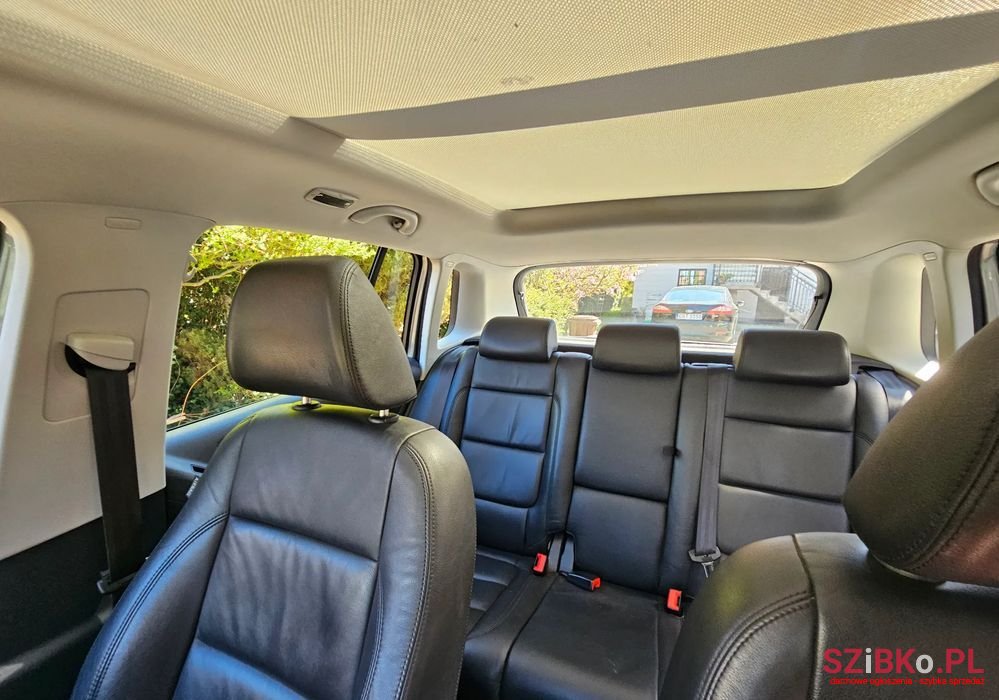 2009' Volkswagen Tiguan photo #3