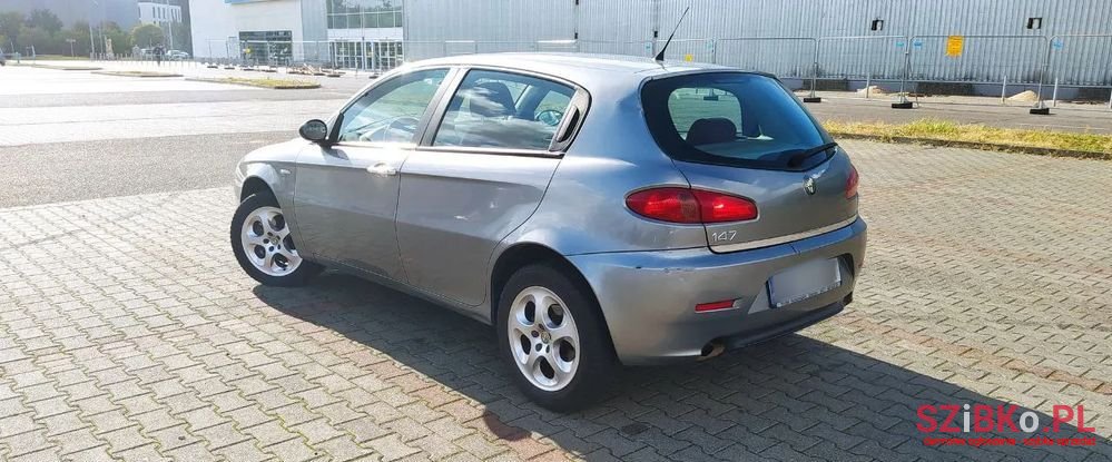 2005' Alfa Romeo 147 photo #4