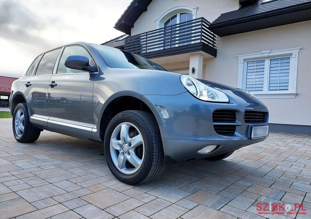2006' Porsche Cayenne photo #4