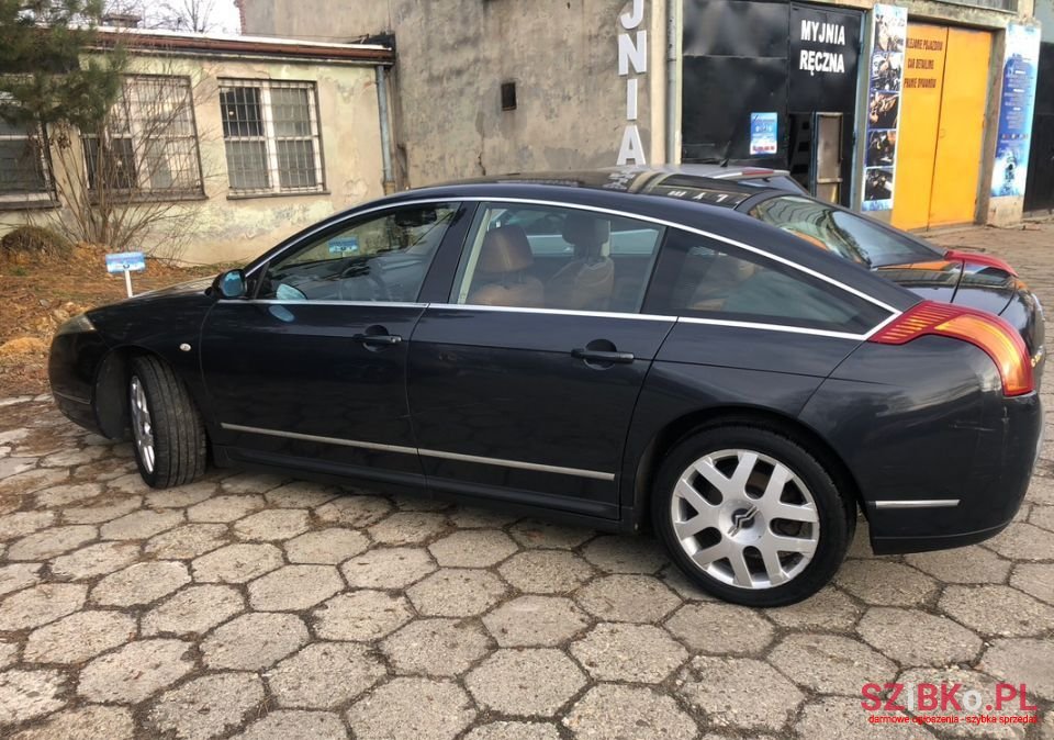 2007' Citroen C6 photo #3