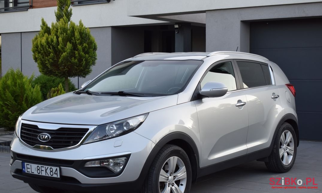 2010' Kia Sportage photo #3