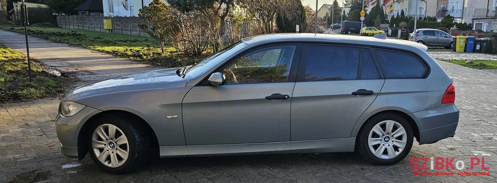 2006' BMW 3 Series 320I photo #6