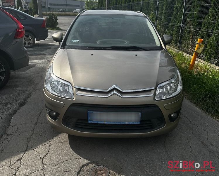 2010' Citroen C4 photo #6
