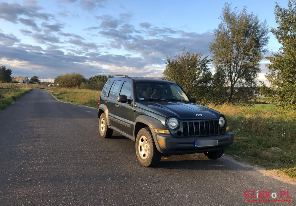 2006' Jeep Liberty 3.7 4X4 photo #3