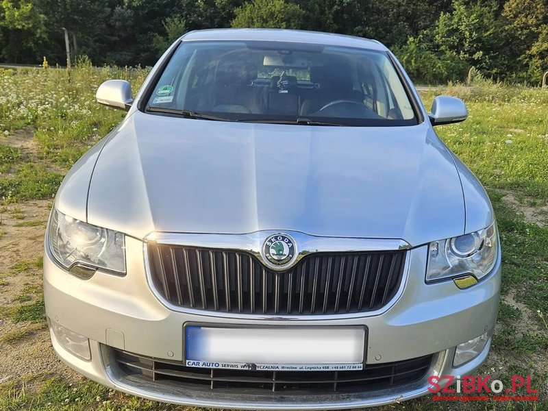 2013' Skoda Superb 2.0 Tdi Ambition photo #3