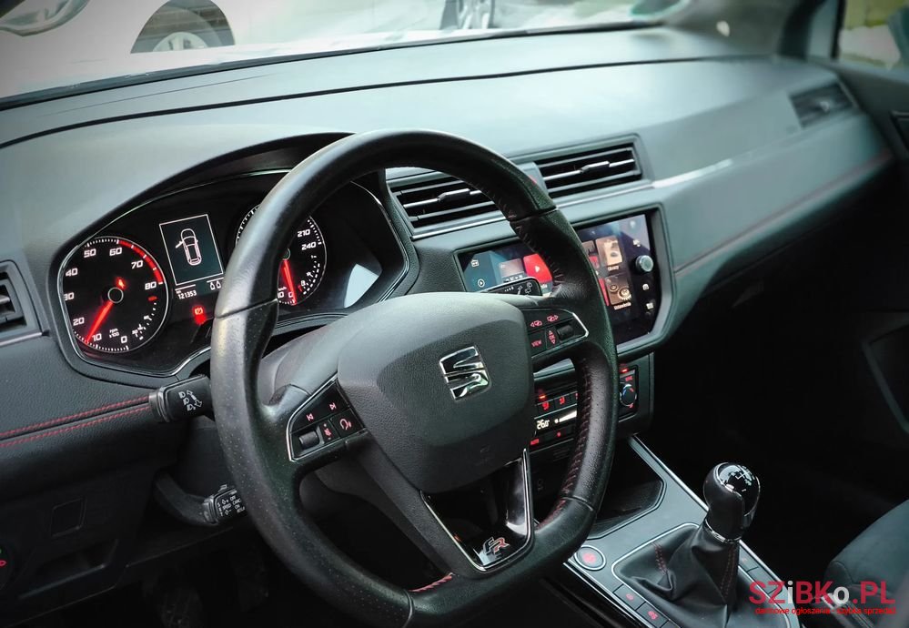 2018' SEAT Arona photo #5