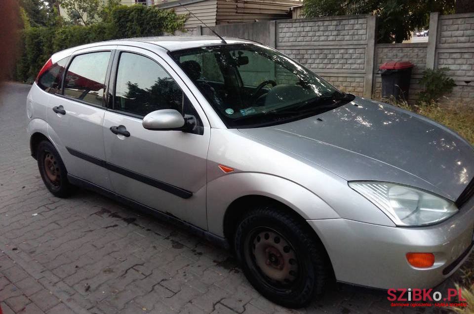 2000' Ford Focus photo #3