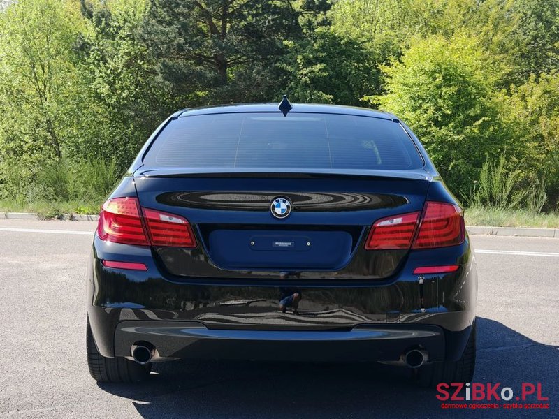 2013' BMW 5 Series 535I photo #3