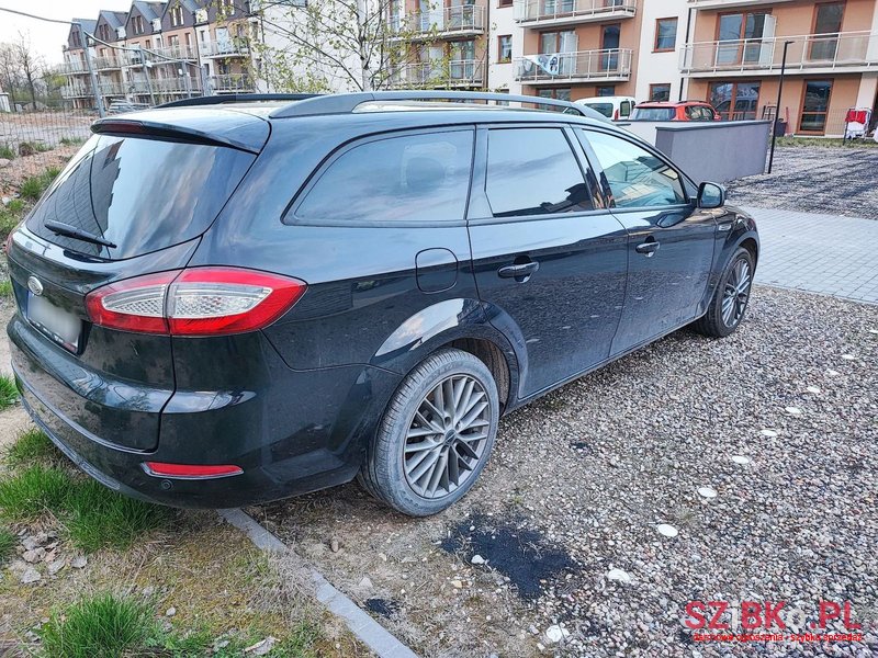 2011' Ford Mondeo photo #3