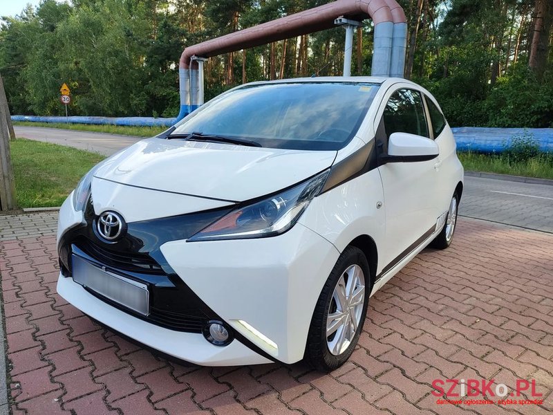 2014' Toyota Aygo X Mit X-Business Paket photo #1