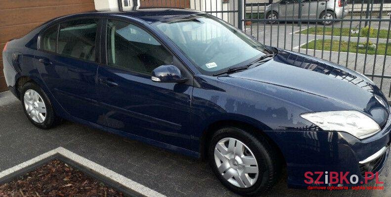 2008' Renault Laguna photo #1