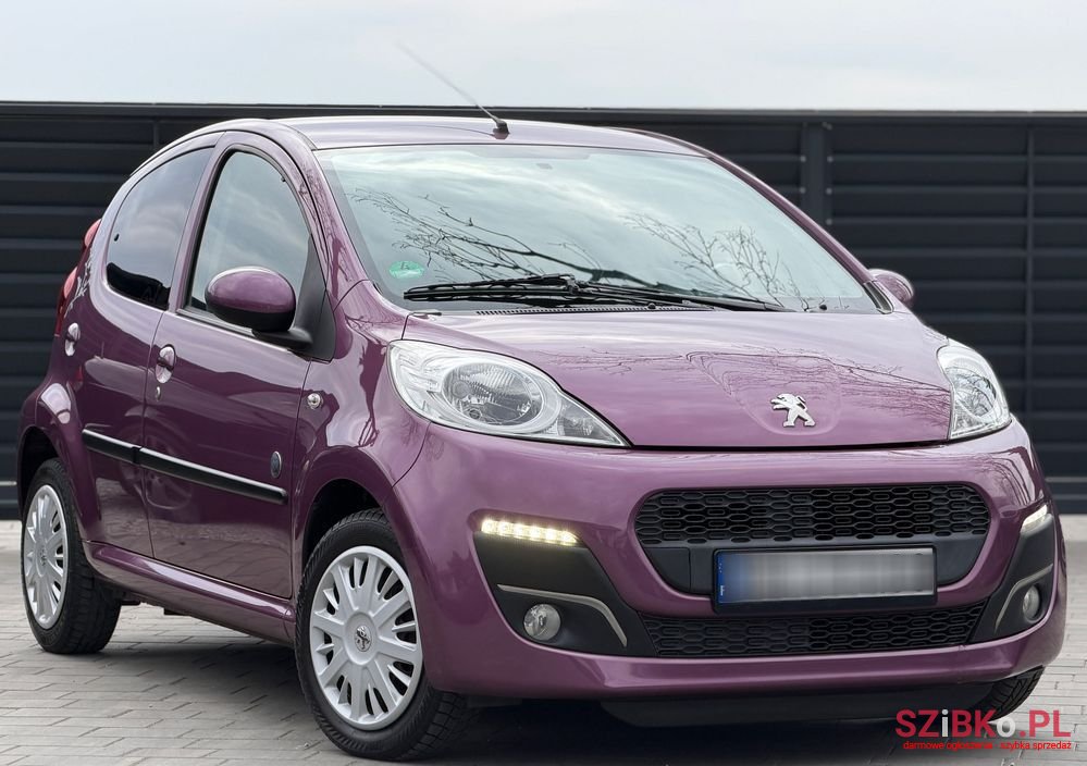 2013' Peugeot 107 photo #4