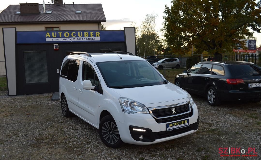 2017' Peugeot Partner photo #1