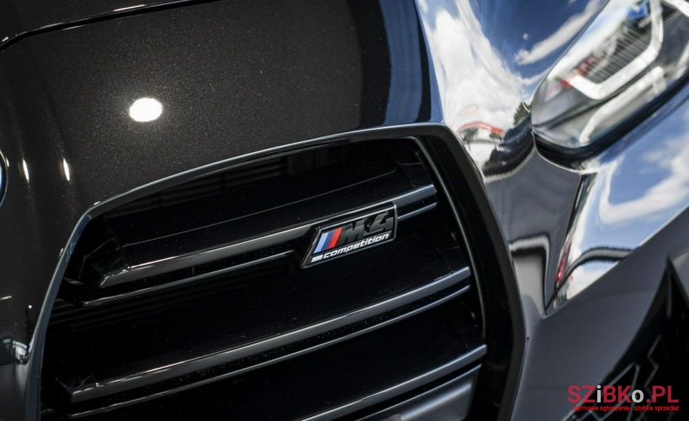 2023' BMW M4 photo #6