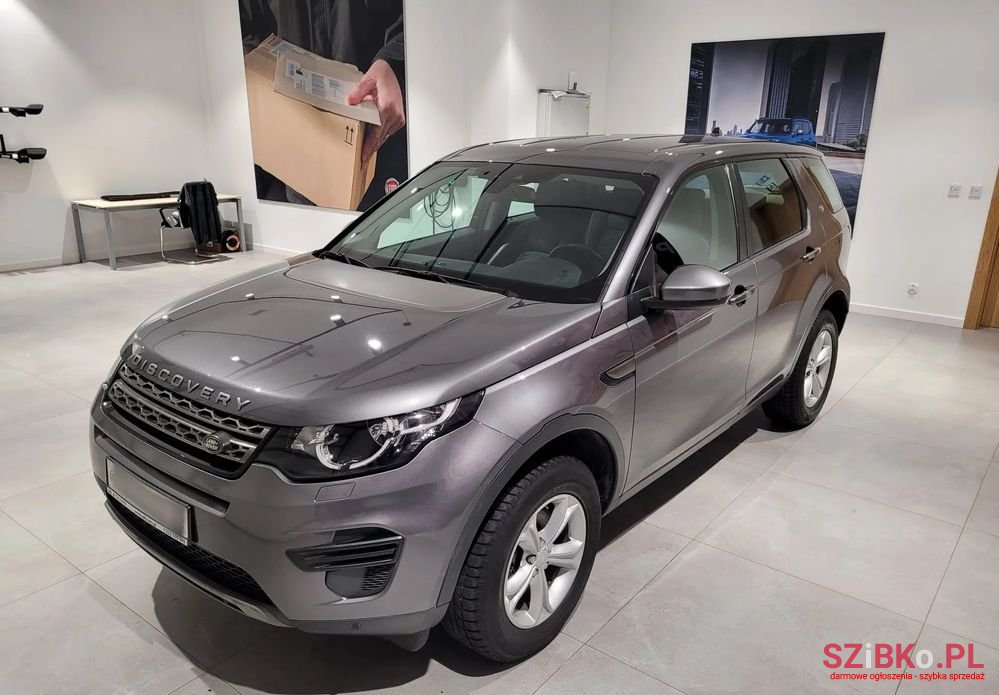 2015' Land Rover Discovery Sport photo #1