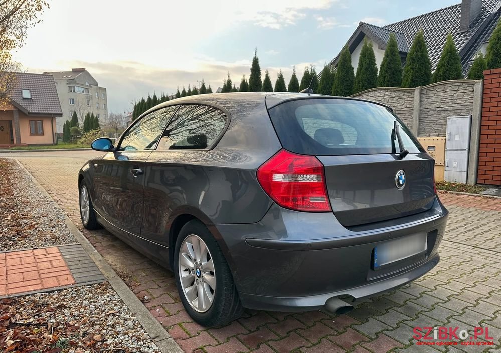 2008' BMW 1 Series 118D photo #4