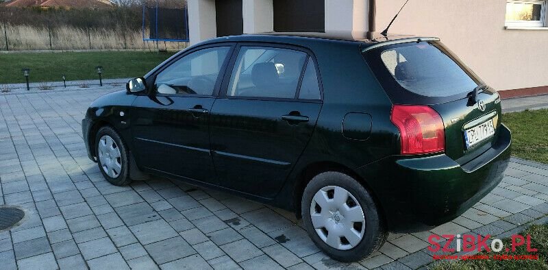 2004' Toyota Corolla photo #5