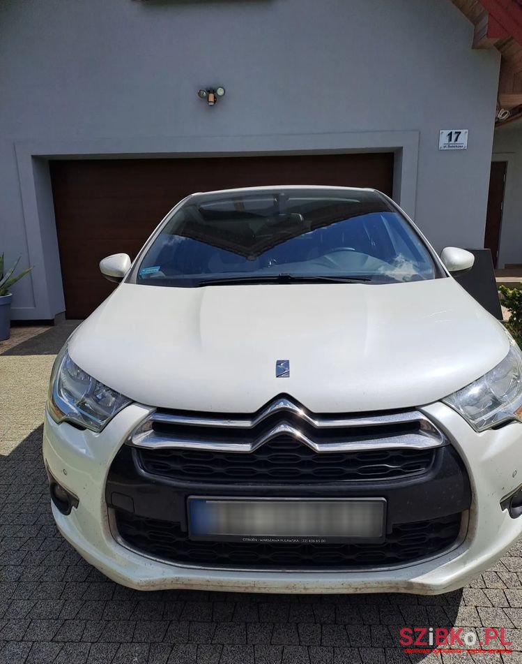 2015' Citroen DS4 1.6 Vti Sochic photo #6