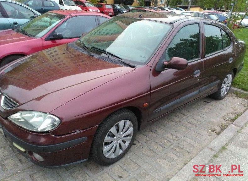 1999' Renault Megane photo #1