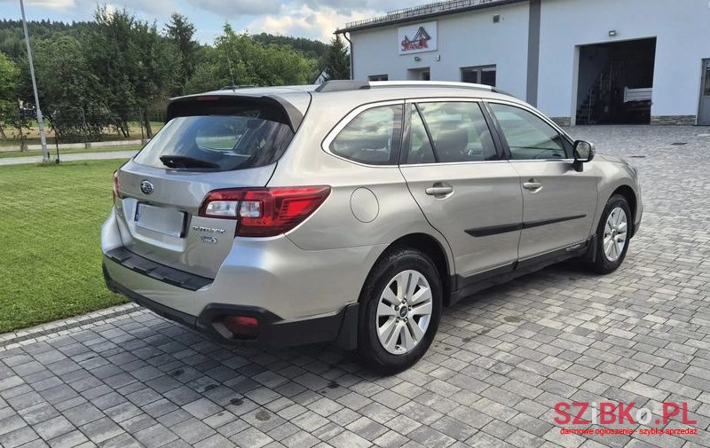 2015' Subaru Legacy photo #4