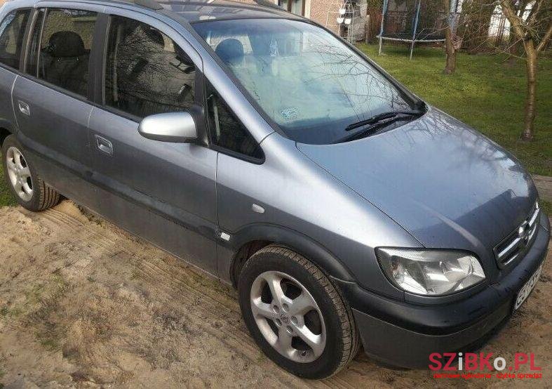 2003' Opel Zafira photo #1