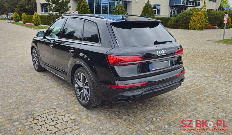 2021' Audi Q7 photo #4