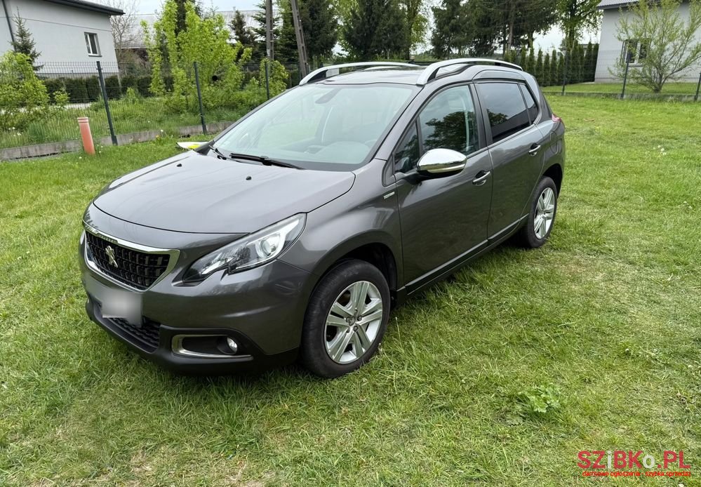 2019' Peugeot 2008 1.5 Bluehdi Style photo #5
