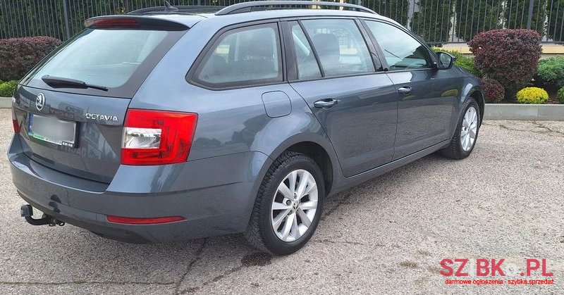 2017' Skoda Octavia 1.6 Tdi Ambition photo #5