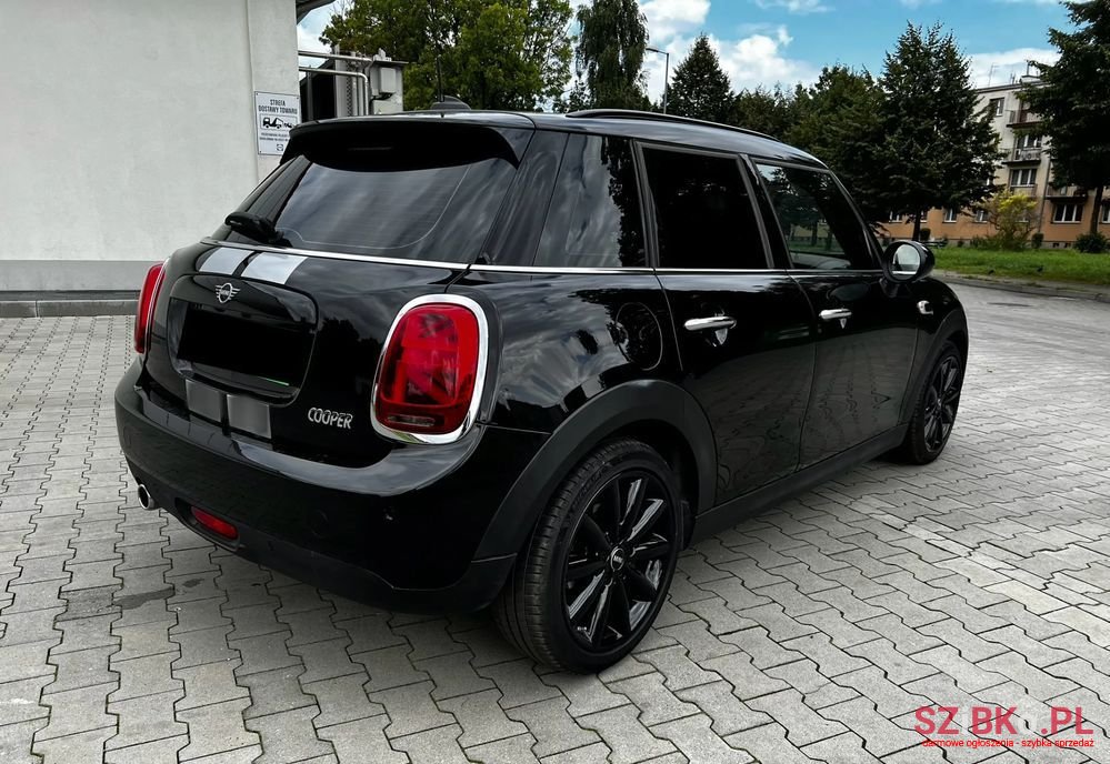 2019' MINI Cooper photo #2