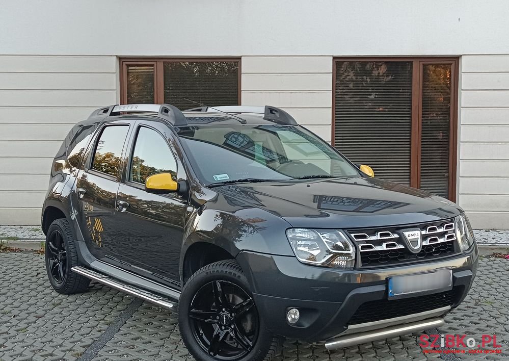 2015' Dacia Duster photo #2
