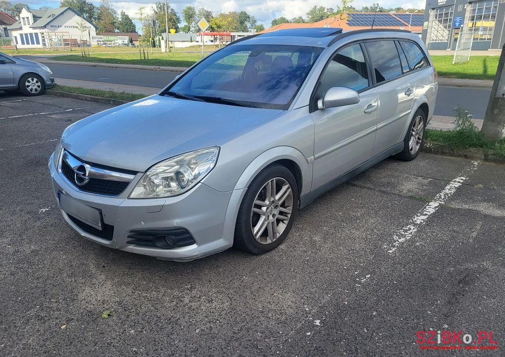 2005' Opel Vectra 1.9 Cdti Cosmo photo #2